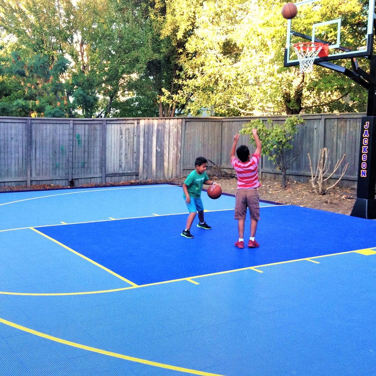 AdvantageCourt's tweet photo. Stay Home And Play! On your family’s own Backyard Court.  NOo better time to create a safe space for family and friends to enjoy all their favorite sports at home. Contact us about @SNAPSPORTS Top Rated Indoor and Outdoor Courts. https://t.co/LlUW2Xd3up| Call (847) 274-8998 https://t.co/dhRJBgIQYC