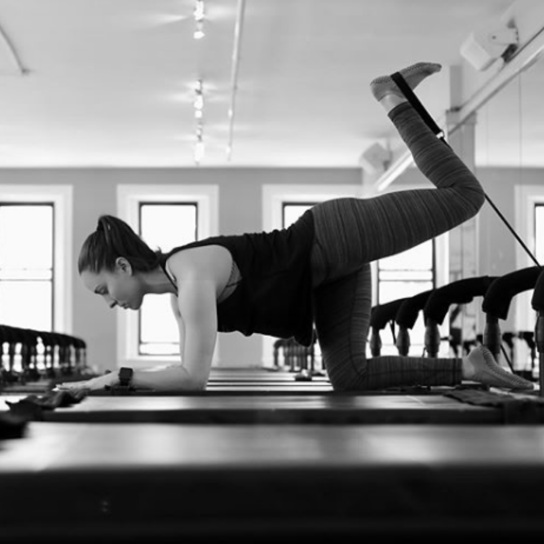 LimonDance's tweet photo. Who’s ready for another incredible pilates class with Cristina Ramos?! Join us today at 3pm EST on Instagram stories...we hope you can join us!
#justdance #LimonTechnique #LimonLive #LimonDanceCompany #LimonIntensive #dancerslife #danceheals https://t.co/9CKbHCe6Je