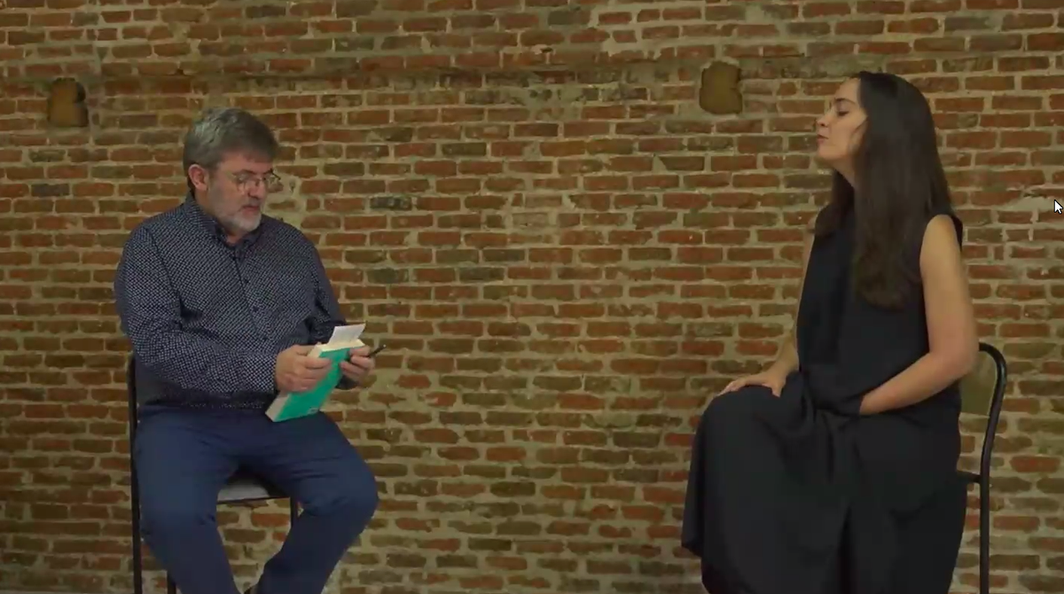 losdelvolcan's tweet photo. 🗣️ @mtascon, socio fundador de @losdelvolcan, entrevista a la escritora Marta @GarciaAller sobre lo que la tecnología quiere y no puede controlar.
#BajoElVolcán #Exploratorium2020 https://t.co/wp4QmPB40u