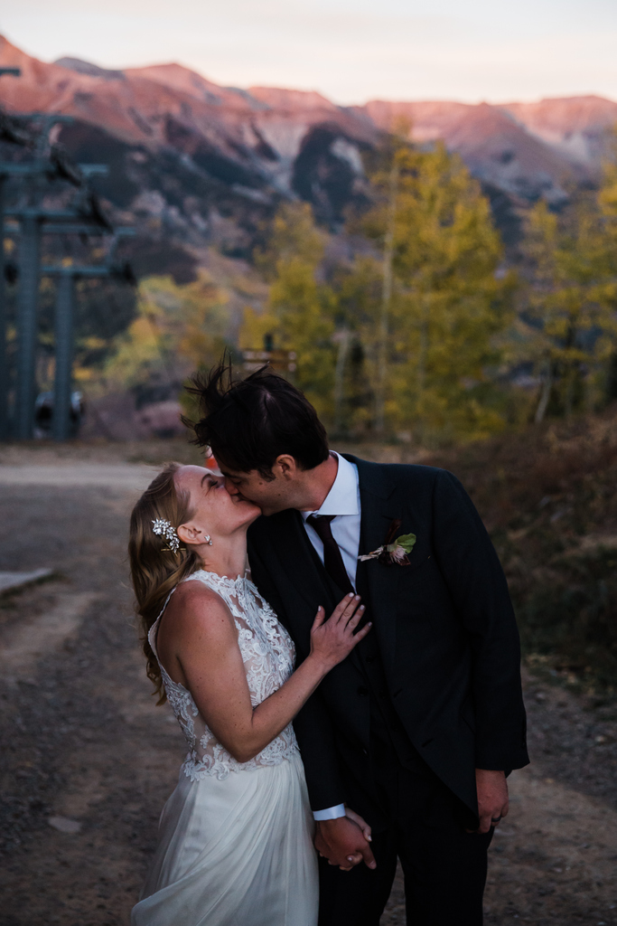 Telluride Weddings tweet media