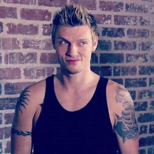 BSBFangirls's tweet photo. Since we are declaring this #NickWeek with his webcasts and Looped calls ... we thought we'd share some of our older favorite random pics of @NickCarter.
Share some of yours with us! https://t.co/cPmzuYWbJx