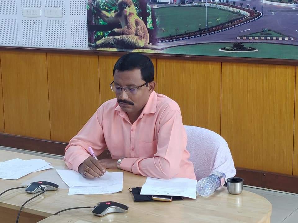 ManojDebBJP's tweet photo. Had An Interactive Video conference  with @KirenRijiju Ji

Shri Kiren Rijijuji Has expressed  all his help in Furnishing sports in Tripura. https://t.co/da78RllQJ3