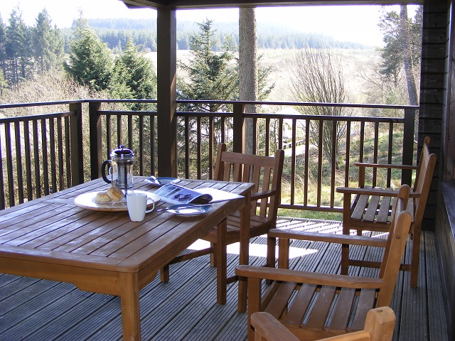 **Last minute availability**
Grab yourself a mid-week break in July at the special rate of 4 nights for the price of 3!
To book call 01434 250232 or email enquiries@calvert-kielder.com