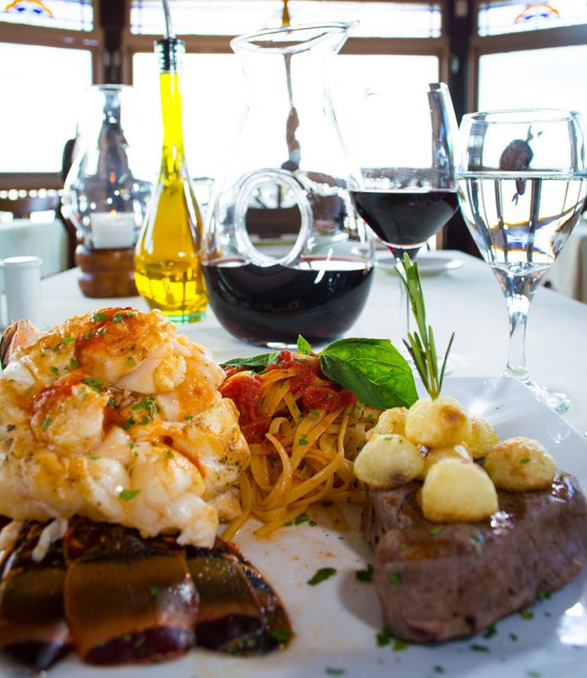 Limoncello_Cun's tweet photo. You will find the perfect balance between sea and land in our select Filetto di Vitello Angus e Aragosta. Exquisite lobster tail in spicy marinara sauce with angus beef fillet marinated with fine herbs and rosemary. 

#FelizMiercoles #Qatar2022 #LimoncelloCancun https://t.co/nK821hKGZ5