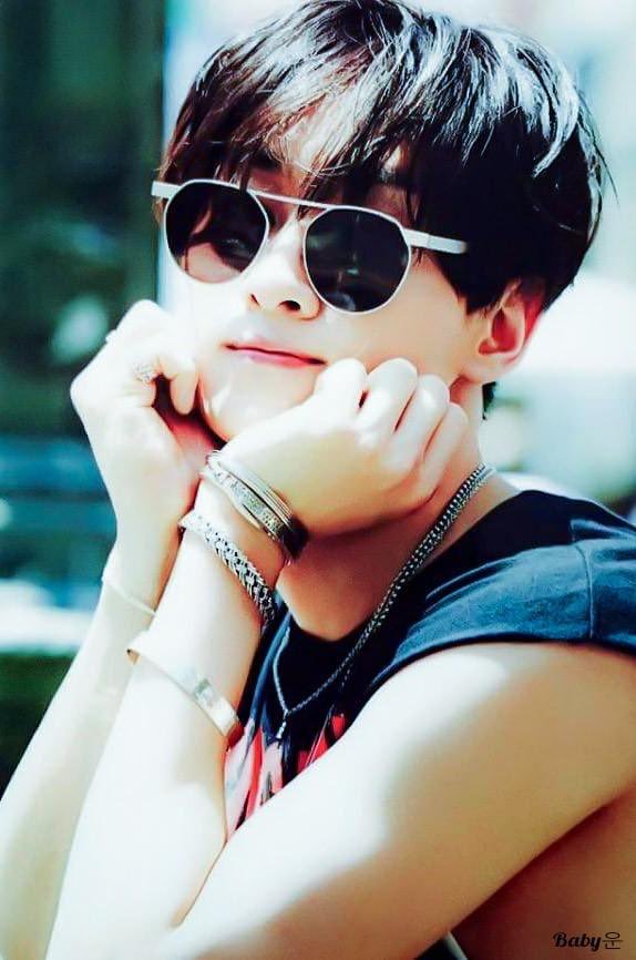 SJsELF1's tweet image. Hyukjae