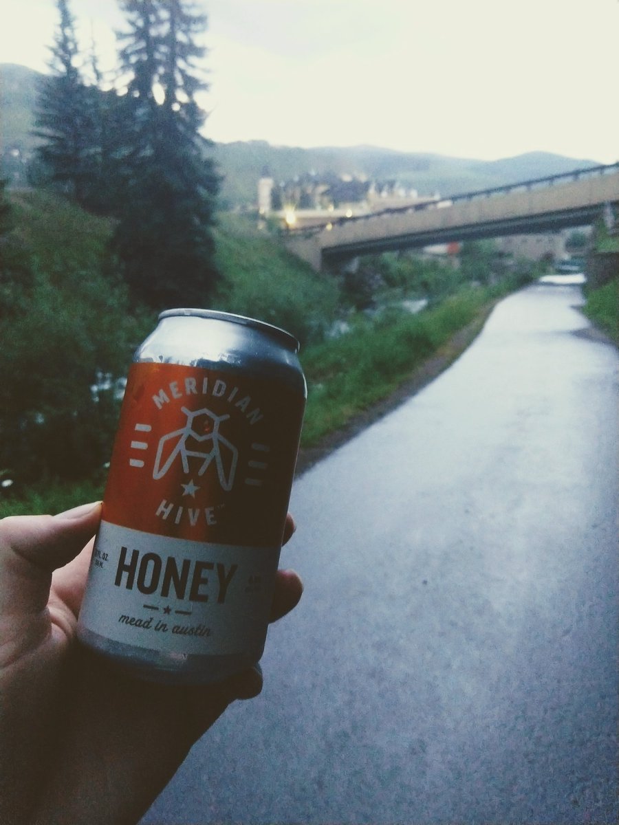 Mr. Hats tweet media