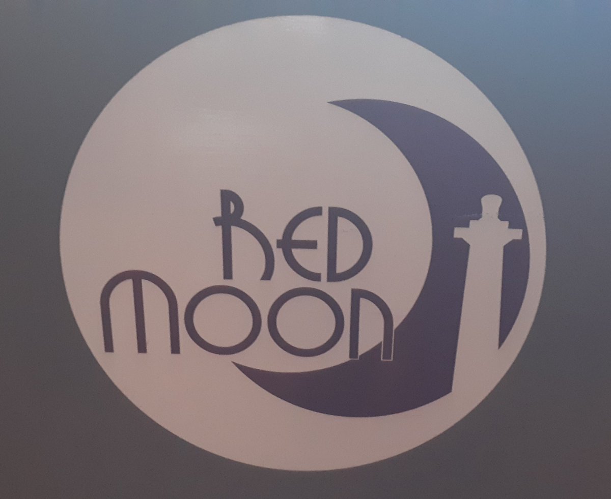 ParallaxLights's tweet photo. Red Moon Speakeasy on #putinbay https://t.co/rKiTlQY05V
