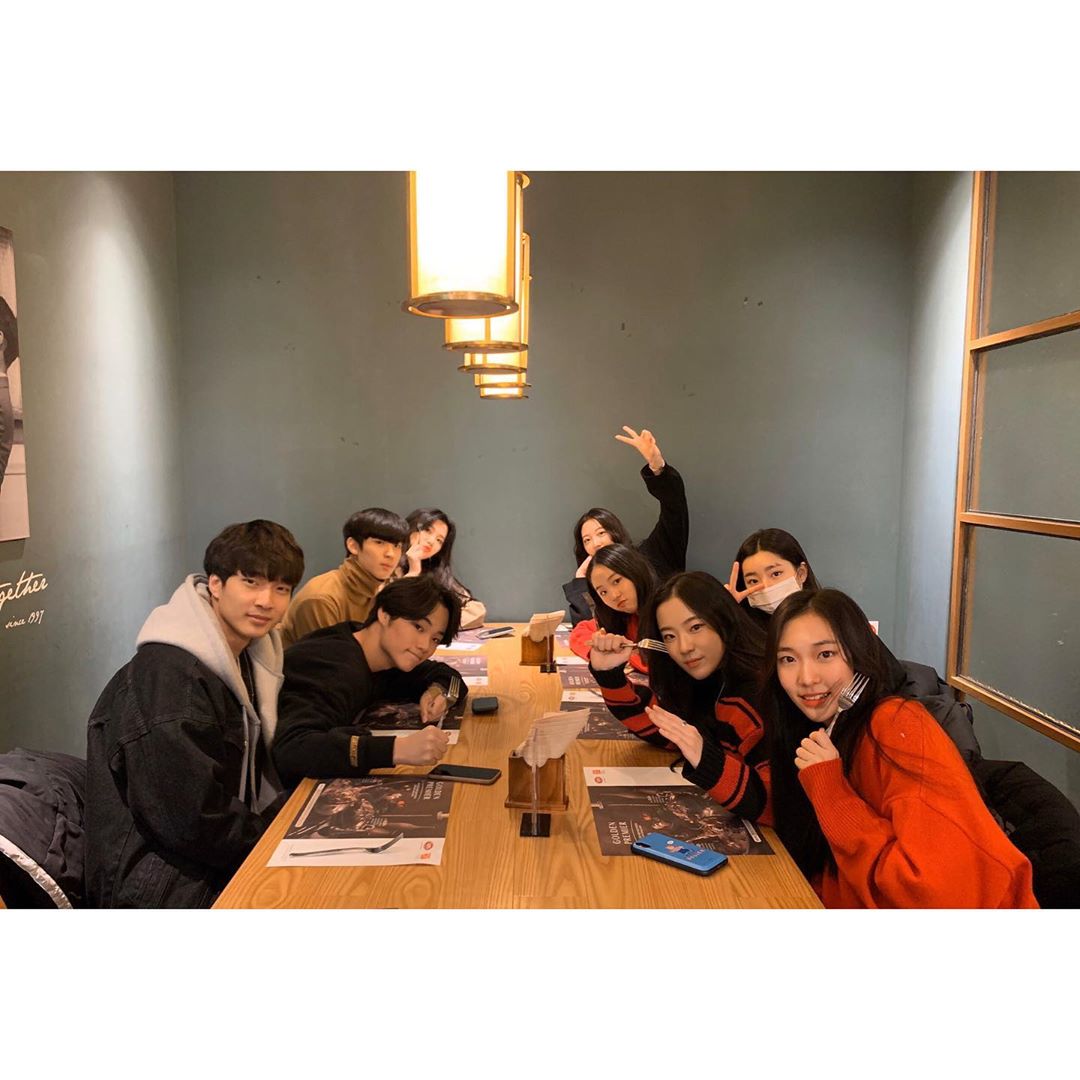wm_dreamtree's tweet photo. Let me introduce you to wm trainees, wm names them as wm ggumnamu or wm dream tree. Now wm trainees consist of six female trainees and four male trainees https://t.co/OgKHXkDBet