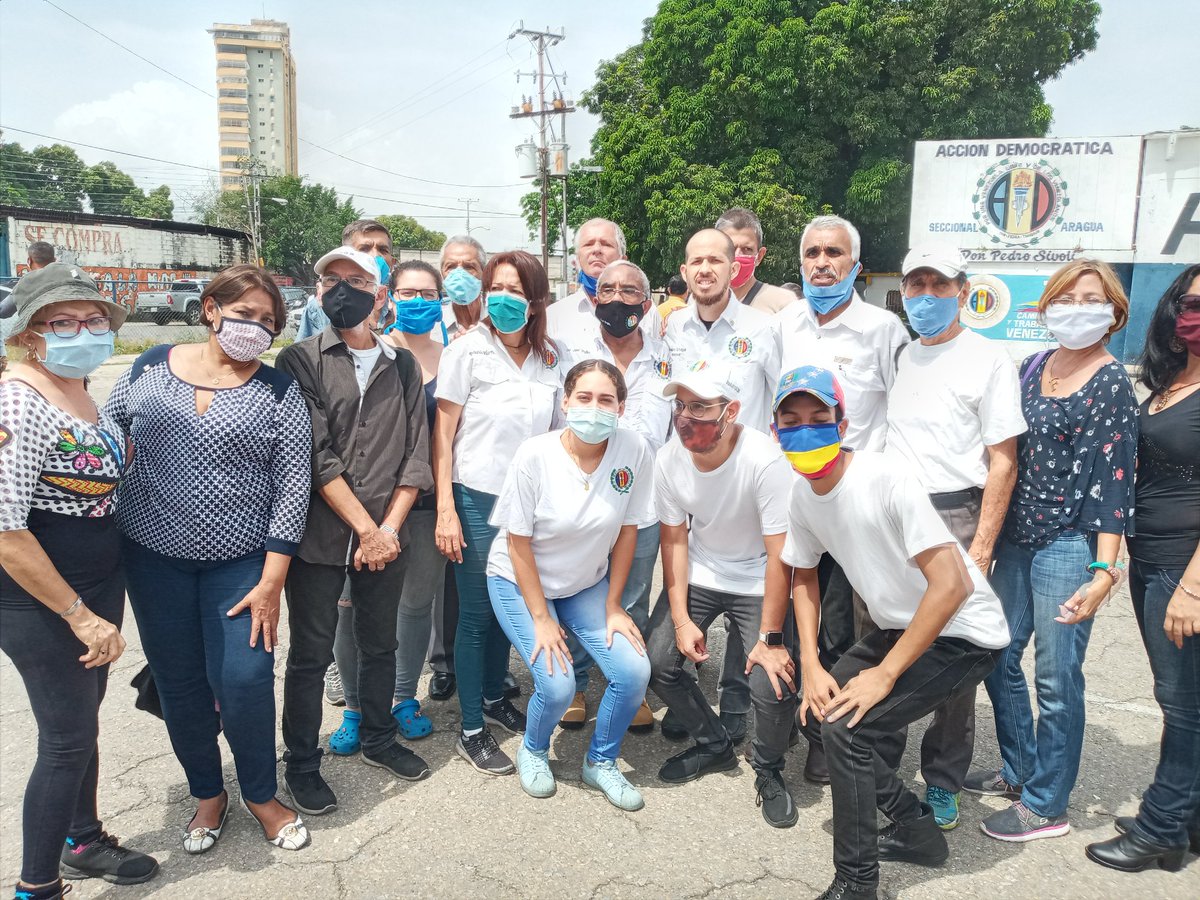 DrJoseTrujilloV's tweet photo. Hoy en la sede de @ADemocratica en Rio Guey antes las autoridades nacionales @prospericarlos @edgarzambranoad fui juramentado como Secretario General y asumo el compromiso con ética, firmeza y dignidad por una Venezuela libre y de los Venezolanos ¡Adelante Aragua! https://t.co/kuUWJpgcDU