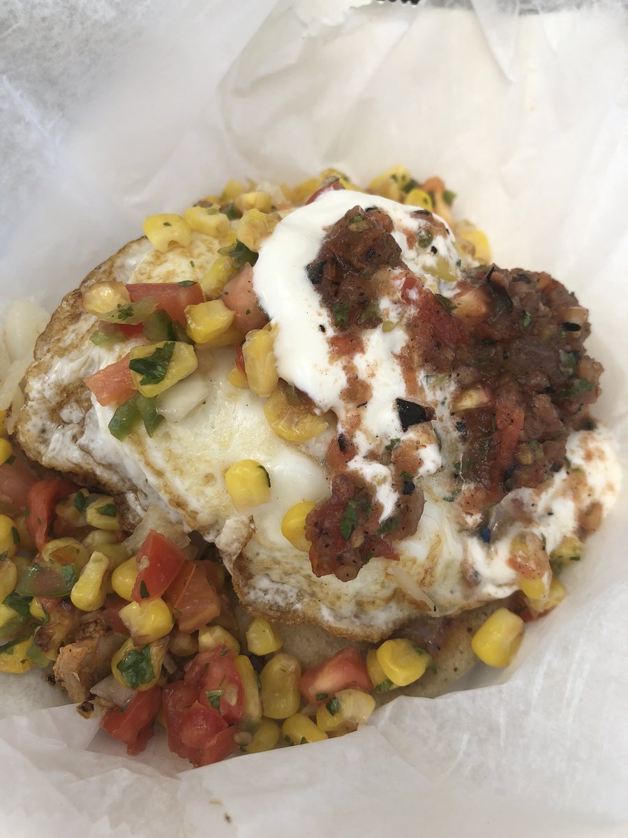 ChefAlli26's tweet photo. Panther Grille @Pitteats - Pupusas!! https://t.co/9AHjaVNg0a