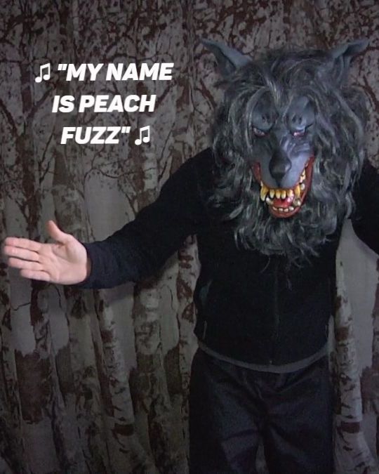 FriGay13's tweet image. Episode 36: Serial Killers are Terrifying Vol. 1 is ready for your listening pleasure. In this episode we take a look at the 2014 killer feature "Creep" ... How do you feel about this small little indie gem?