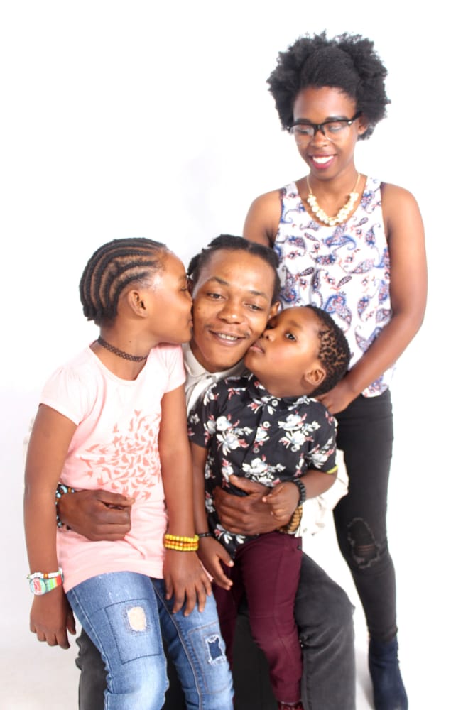 Mveliso77's tweet photo. 💓💓For the Love of Family💓💓💓
#Mve_Art🙏🏽🙏🏽 https://t.co/EfhQkf9BZK