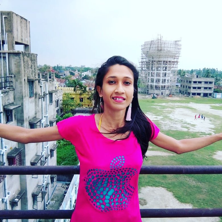 JhumurDas7's tweet photo. @pmp_platform @swarupduttabest @Swarup__Dutta #JhumurDas #JhumurDasReporter #JhuRup #SwarupKatha #SwarupDuttaWriter #ParallelMediaPlatform #WednesdayMotivation #BiggBoss14 #ComeOnNetflix #jio5g #MakeInIndia #jiotvplus #JioGlass #France #Reliance #RedmiNote3 #SassuoloJuve #SerieA https://t.co/lVa9dSOPeF