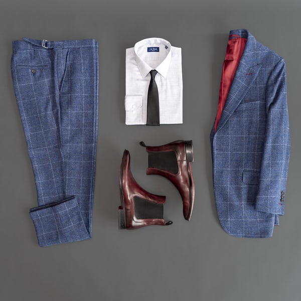 Hell!! I am professional cliping path expart, I have 4 years experince. I know any sort of work in graphic desgin. among them I like cliping path background removal work so if you need this type of work you can contac me.