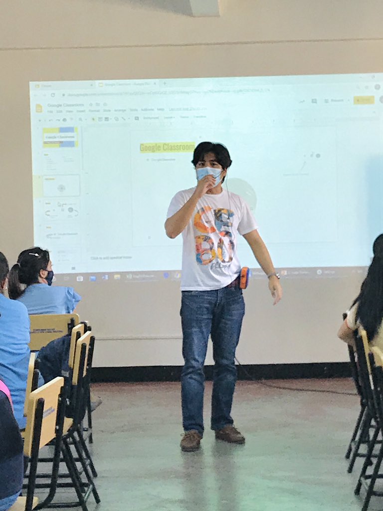KrstneBee's tweet photo. Equipping teachers with tech tools and skills needed to pull through online classes. Resiliency of educators. Para sa Bata, Para sa Bayan. #SchoolBasedTrainingIntiative #GSuits #SurvivingOnlineClasses #PublicSchoolTeachersOnTraining #QualityFirstWhereExellenceIsALifestyle https://t.co/HCPz9j34Jq