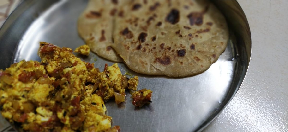 IMindianTrader's tweet photo. #paneerbhurji
#parotha
#cooking
#learning
#homemade https://t.co/KdK6MHwvup