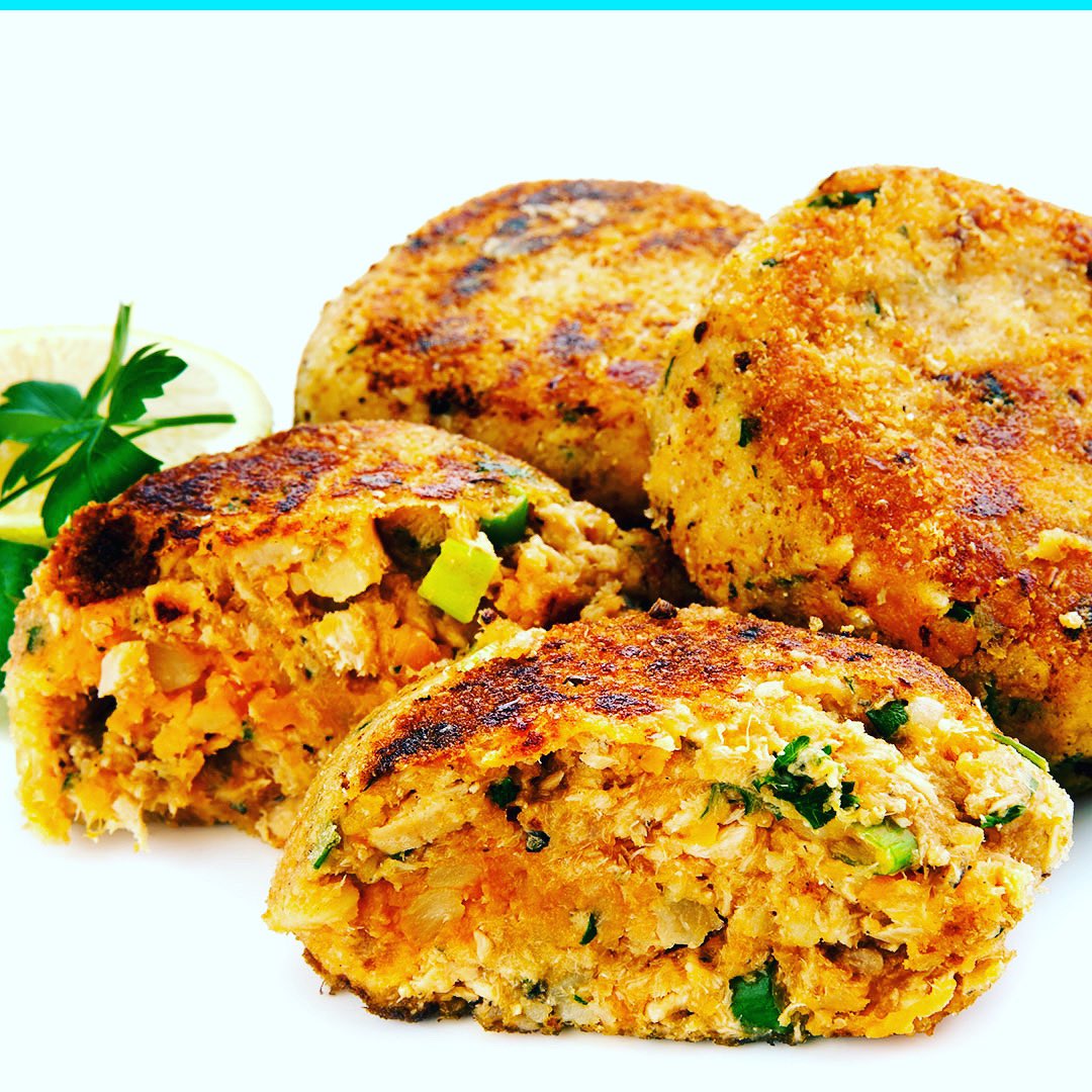 BA_at_Butler's tweet image. It’s #wellnesswednesday — eat more fish! This crowd-pleasing 🐟🦀 Salmon and Crab Croquettes 🐟🦀 recipe comes to us courtesy of 🌟👩🏾‍🍳 Nikki Cooper, owner of Two Jack’s Nik’s Place in San Francisco’s Lower Haight:⁠⠀
bamco.com/blog/wellness-…⁠⠀
⁠⠀