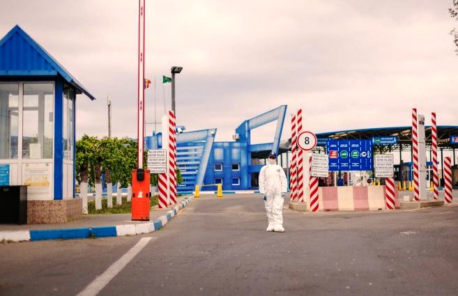 MoldovaEmbUS's tweet image. FAQs on entry to #Moldova answered by @Diplomacy_RM:
🔹 For Moldovan citizens:➡️bit.ly/2Wn5LMd
🔹 For foreign citizens:➡️bit.ly/2CEg8UJ
Other travel alerts related to COVID-19 for Moldovan citizens published here: bit.ly/38XNF8x