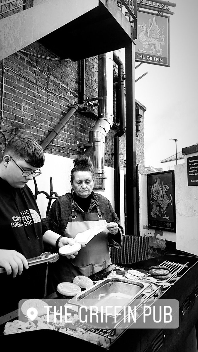 Zal het dan echt gaan lukken, <a href="/BrentfordFC/">Brentford FC</a> op weg naar de Premier League? Dat zou toch een geweldige stunt zijn! Come on bees #BrentfordFC #ealingroad #nog1puntachterstand <a href="/sjoerdmossou/">Sjoerd Mossou</a> <a href="/CSnieuws/">ChampionshipNieuws</a> <a href="/SANTOS_Magazine/">SANTOS Football Planet</a> #griffinpark #thegriffin