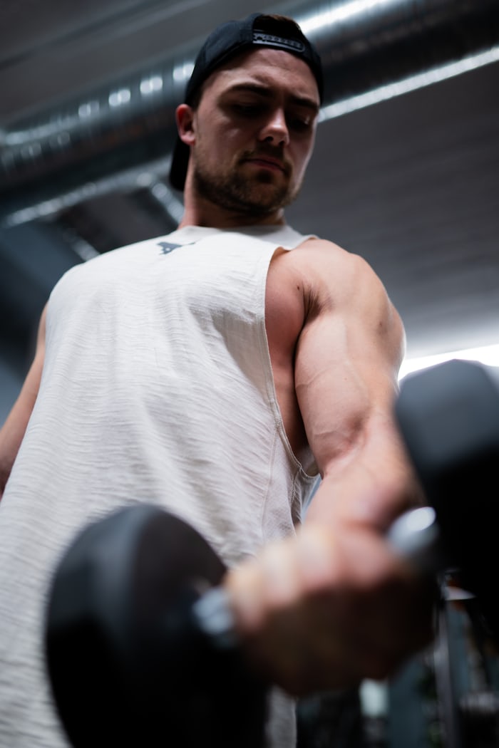 RandySpringer13's tweet photo. CBD can help you recover faster from your workouts because of it’s anti-inflammatory properties. Reduce the soreness after giving it your all with CBD oil. #exercise #musclerecovery https://t.co/W2dnyW76gp