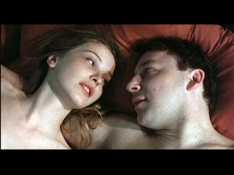 White dir. Krzysztof Kieślowski (1994)- Or, Polexit. An impotent Pollack embarks on a Dumasian quest for vengeance against his French wife after he’s robbed of everything by the state.