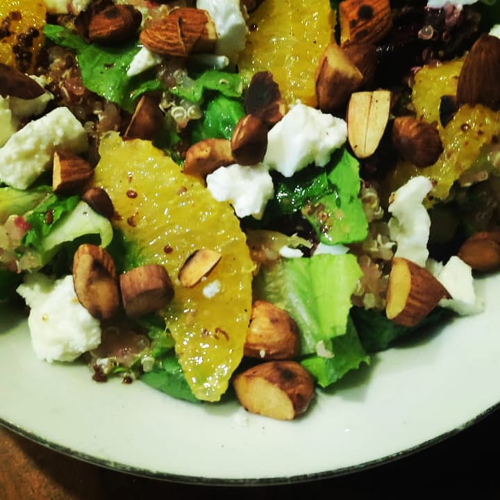 jerushachande's tweet photo. Roasted beet + pumpkin, quinoa, arugula, romaine, orange segments, feta &amp; toasted almonds with orange/wholegrain mustard, honey and EVOO dressing! https://t.co/DnzRZB9J22