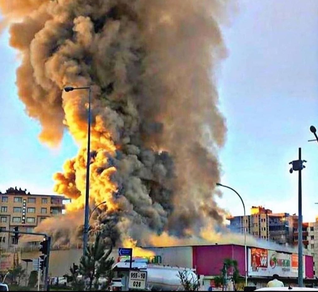 #soracanadestekvakti 
<a href="/RTErdogan/">Recep Tayyip Erdoğan</a> <a href="/BeratAlbayrak/">Berat Albayrak</a> <a href="/Ziverozdemir/">Ziver ÖZDEMİR</a> <a href="/aakifgur/">Av.A.Akif Gür</a> <a href="/Batmantso/">BATSO</a> <a href="/ikalin1/">İbrahim Kalın</a> <a href="/selmannasiroglu/">M.Selman Nasıroğlu</a> <a href="/suleymansoylu/">Süleyman Soylu</a>
<a href="/hasandogan/">Hasan Doğan</a> <a href="/ticaret/">T.C. Ticaret Bakanlığı</a>  <a href="/batmanvaliligi/">Batman Valiliği</a> Bismillahirrahmanirrahim
Allah yeniden başlayanlarla beraberdir