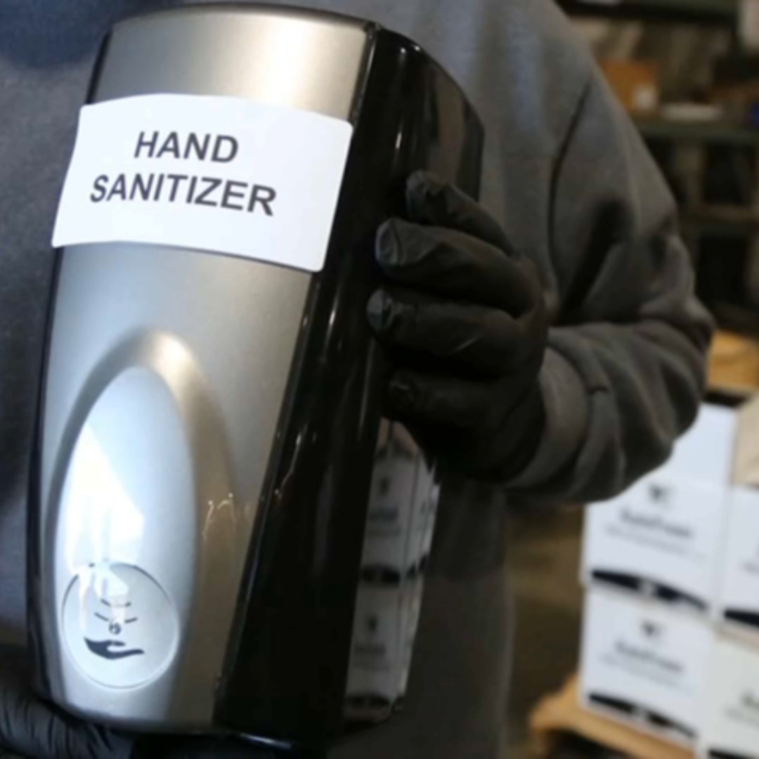 AirPurifiersAPA's tweet photo. Reopening soon? Learn about air filtration, regular cleaning, ongoing sanitization, frictionless office entries, and one-way paths that some businesses plan on using to keep employees safe. Read more: https://t.co/7Psld8Ln7P https://t.co/CQdmytasUD