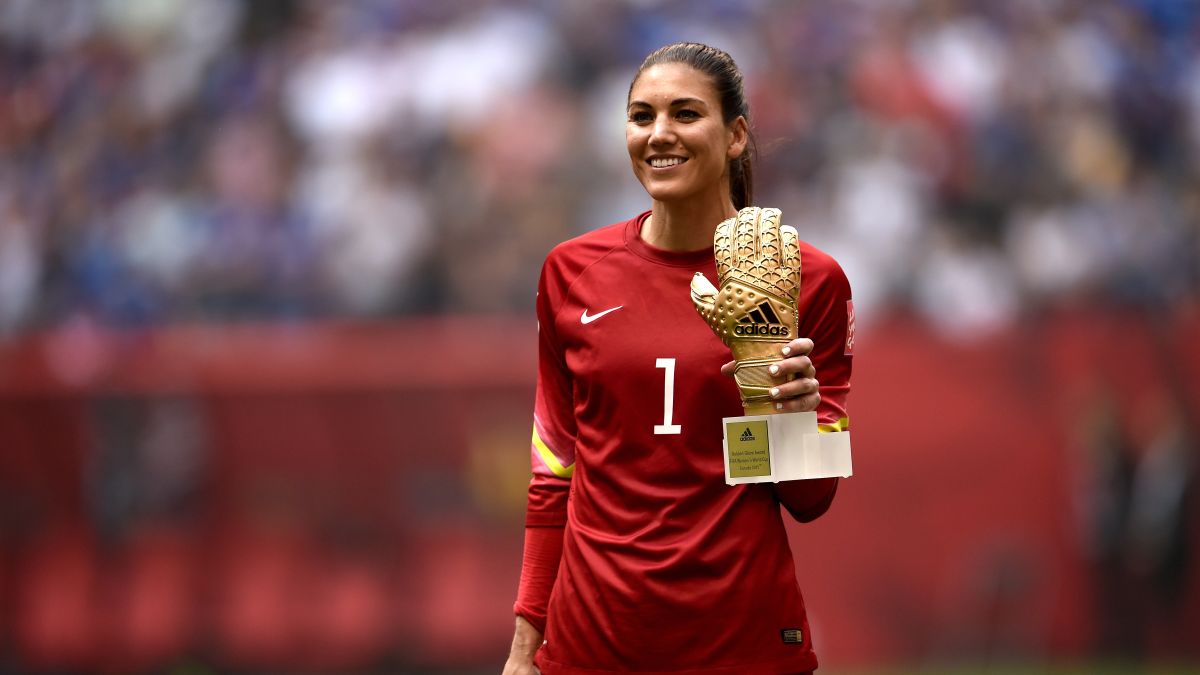 UW_WSoccer's tweet photo. Did you know @hopesolo, @TinaEllertson , @VeronicaPerez17 , @MireyaGrey, @dbondflasza  &amp; @VeronicaPerez17  all have played in World Cup games! https://t.co/RNACPTC3hI