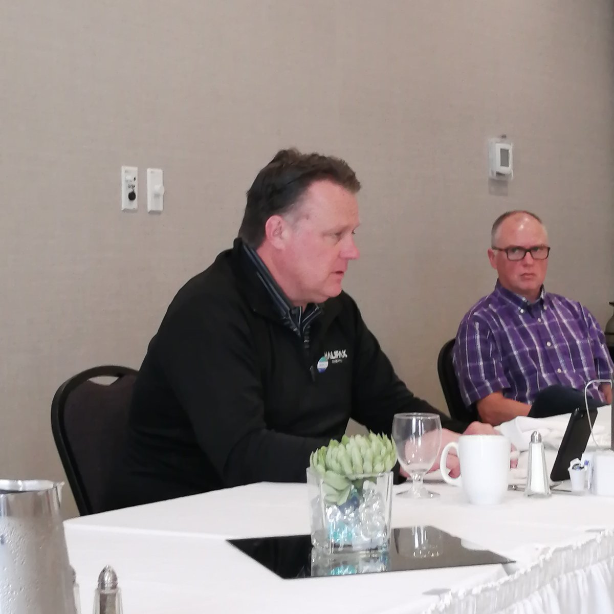 gbbaburnside's tweet photo. Our Board had a wonderful (&amp; safe!) socially distanced meeting with @MikeSavageHFX &amp; @TonyMancini_NS at @BestWestern in #Burnside.  We discussed the many opportunities our district holds for the future &amp; how to push through the challenges we face.  Look forward to our next one! https://t.co/ks9pAFc6P9