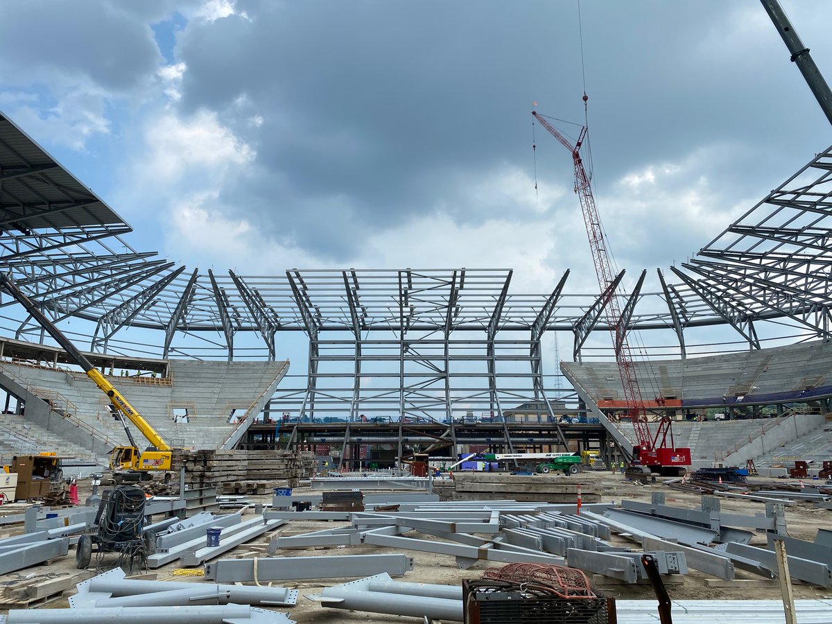 steelfabinc's tweet photo. Topping out the FC Cincinnati Soccer Stadium.  We are extremely proud of our entire team. https://t.co/MeamNF0unJ