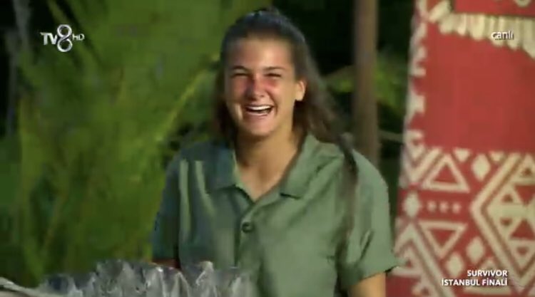 nochenisas's tweet photo. Eskilere dönelim @BolukbasiNisa #survivor2020 https://t.co/k57KwCGKlv