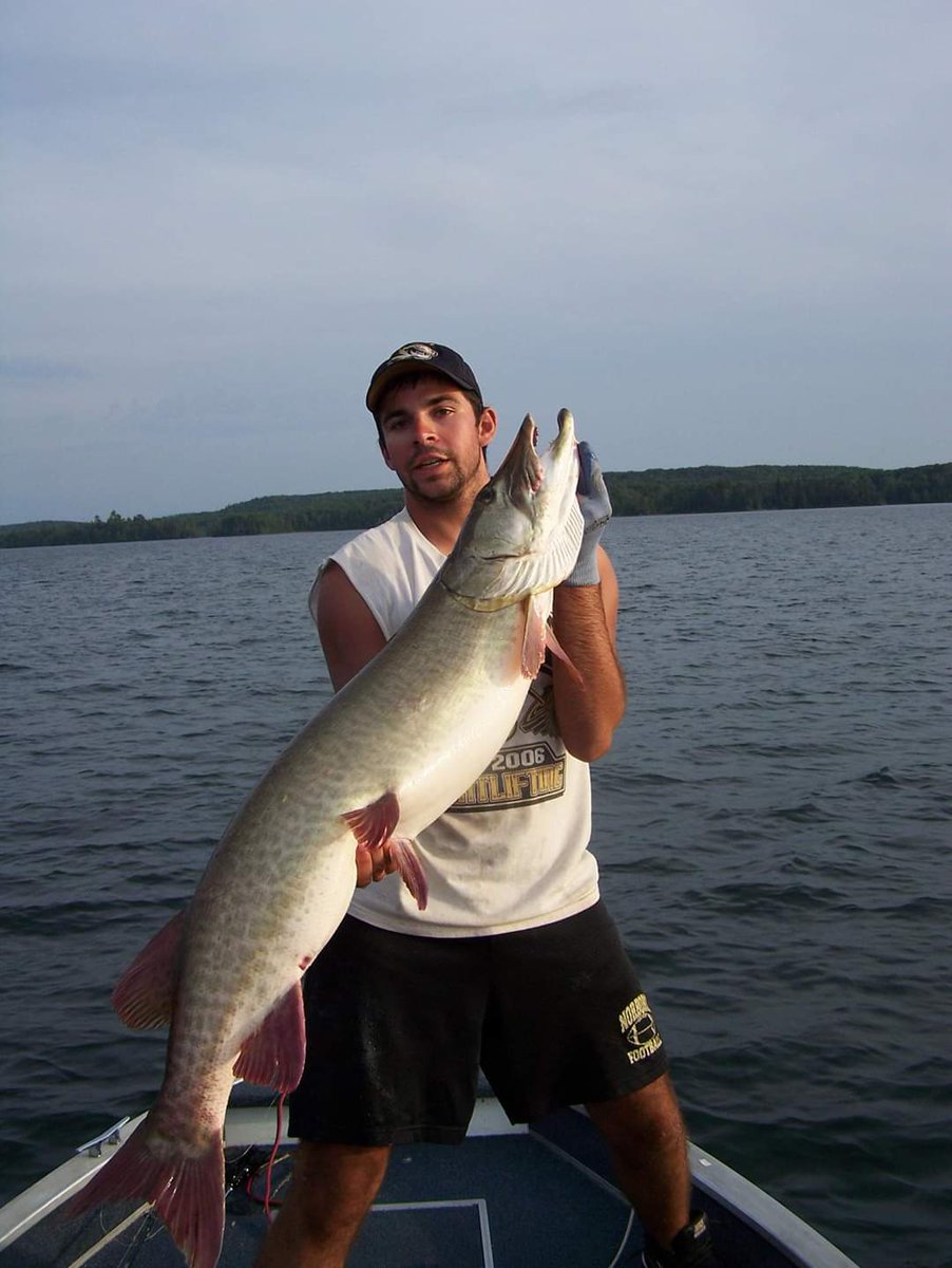 riverrat090's tweet photo. I must admit I love a big water wolf... Vote Muskellunge #muskie #fishof10000casts https://t.co/wKKo50EFwe