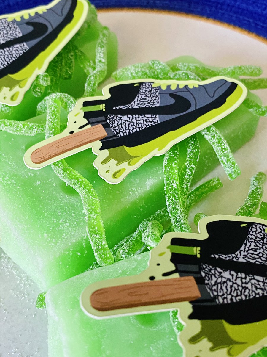 PoderosoDesigns's tweet image. Our paletero got the drip 💧