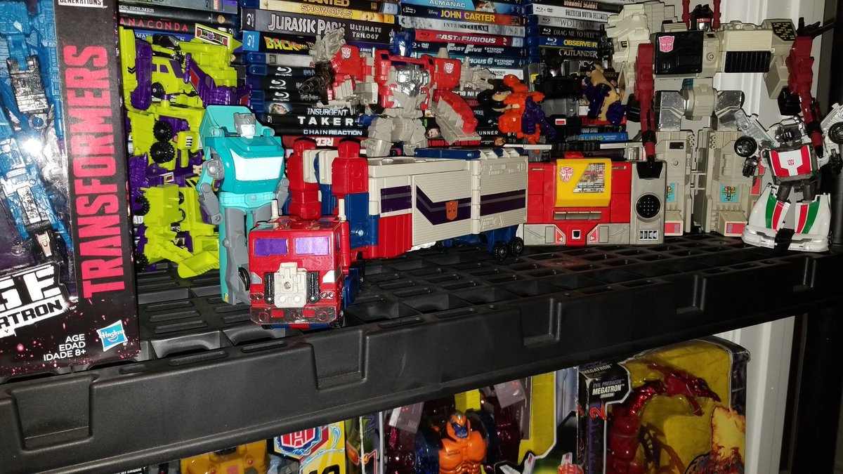 TheReal7Ceez's tweet photo. Finally! #PowerMasterOptimusPrime is back in the fold after all these years! I've missed my old friend #G1 #Transformers https://t.co/NNGlYYdvIs