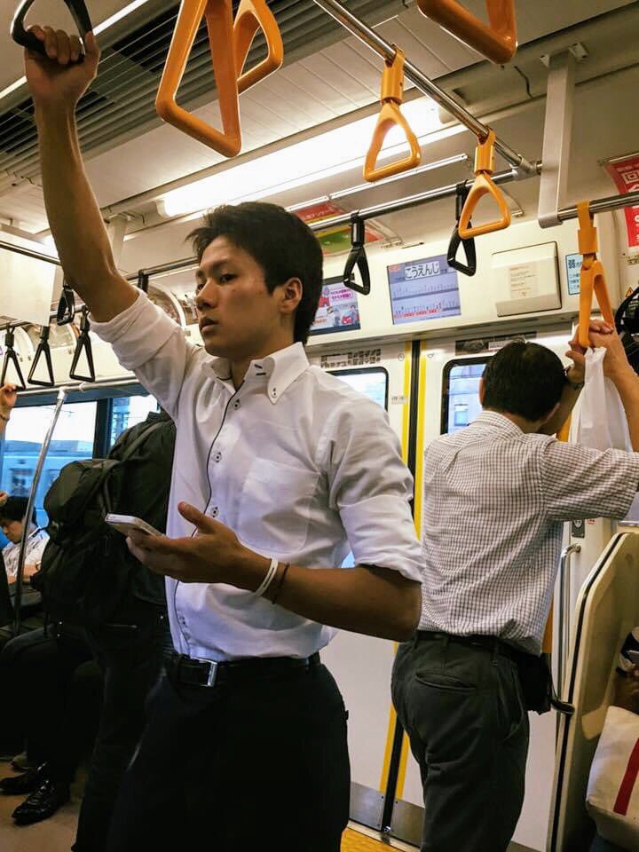 Silent Cam 電車内 Tokyo Japan 友人からの投稿 Contribution By A Friend Silentcam On Tumblr T Co Ezhlwu8d6i Gay Streetsnap ストスナ イケメン ゲイ セクシー かっこいい エロイ Silentcam Contribution 筋肉 東京