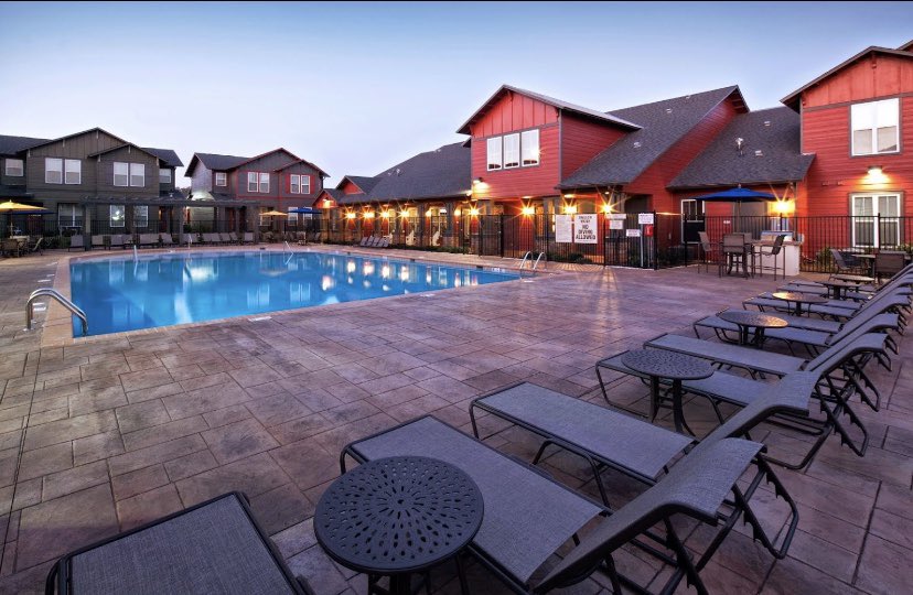 irenedolll's tweet image. I’m SUBLEASING MY OFF CAMPUS TOWNHOME$590 with rental special($300 gift card)💜 #block43 #uncg24 #uncg #ncat #ncat24