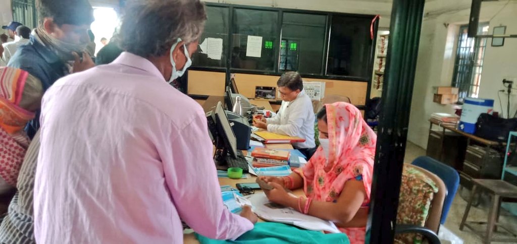 HardikZ77199853's tweet photo. By celebrating CSC Mahila Divas

SHG  - Nitaben Rathod
Village- Mahudi
Block- Mansa
Dist- Gandhinagar 
  
She works on digipay and today's her  total transcation amount is 80000/-

#CSCMahilaDiwas 
@CSCGujarat @sengupta_jazan @CSCSPMVISHAL @csc_spm @JayeshB92329651 @dintya15 https://t.co/mbetDvxc8I