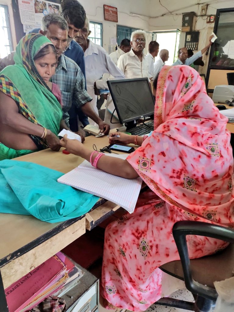 HardikZ77199853's tweet photo. By celebrating CSC Mahila Divas

SHG  - Nitaben Rathod
Village- Mahudi
Block- Mansa
Dist- Gandhinagar 
  
She works on digipay and today's her  total transcation amount is 80000/-

#CSCMahilaDiwas 
@CSCGujarat @sengupta_jazan @CSCSPMVISHAL @csc_spm @JayeshB92329651 @dintya15 https://t.co/mbetDvxc8I