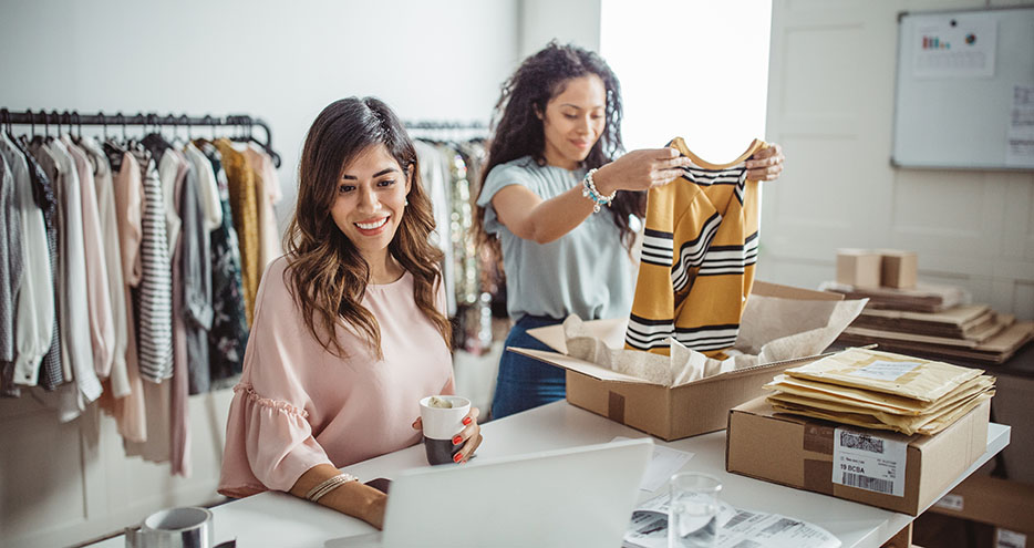 UPSCapital's tweet photo. A recent survey found that 75% of American consumers plan to support local merchants more often when pandemic restrictions are lifted. Get the details. #upscapital #SMB #trends  https://t.co/iFDnT1Qjq3 https://t.co/maqWetS5pe