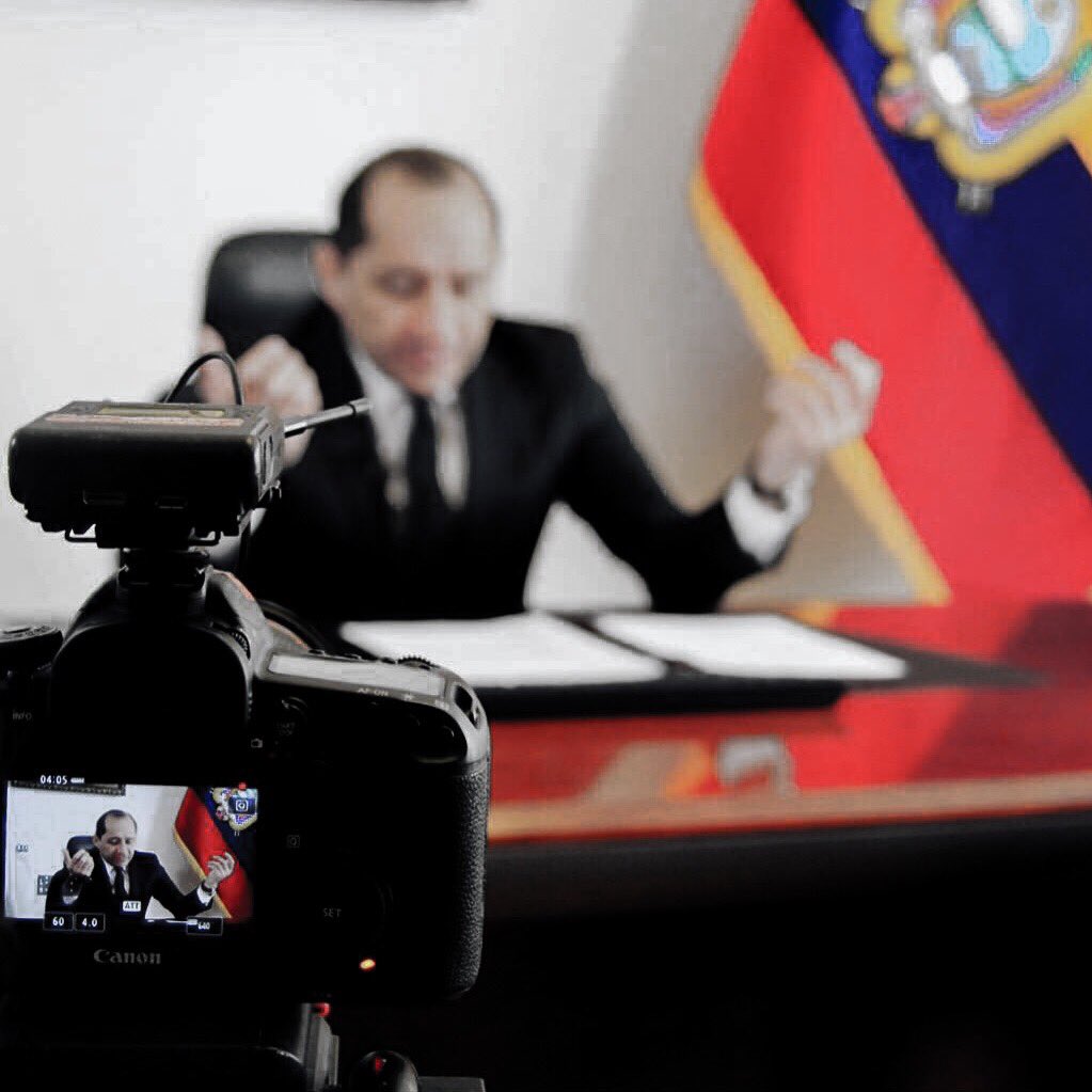 ⚠️Interview with Ecuadorian ambassador in Public Diplomacy Network.  Response of 🇪🇨 Government regarding the suspension of import registration to three shrimp exporting companies ➡️ pdnet.cn/home/news/view…  #DiplomaciaActiva <a href="/MFAEcuador/">Foreign Affairs Ec</a>  <a href="/CancilleriaEc/">Cancillería del Ecuador 🇪🇨</a> <a href="/Produccion_Ecu/">Ministerio de Producción</a> <a href="/lubegach/">Luis Gallegos Chiriboga</a>