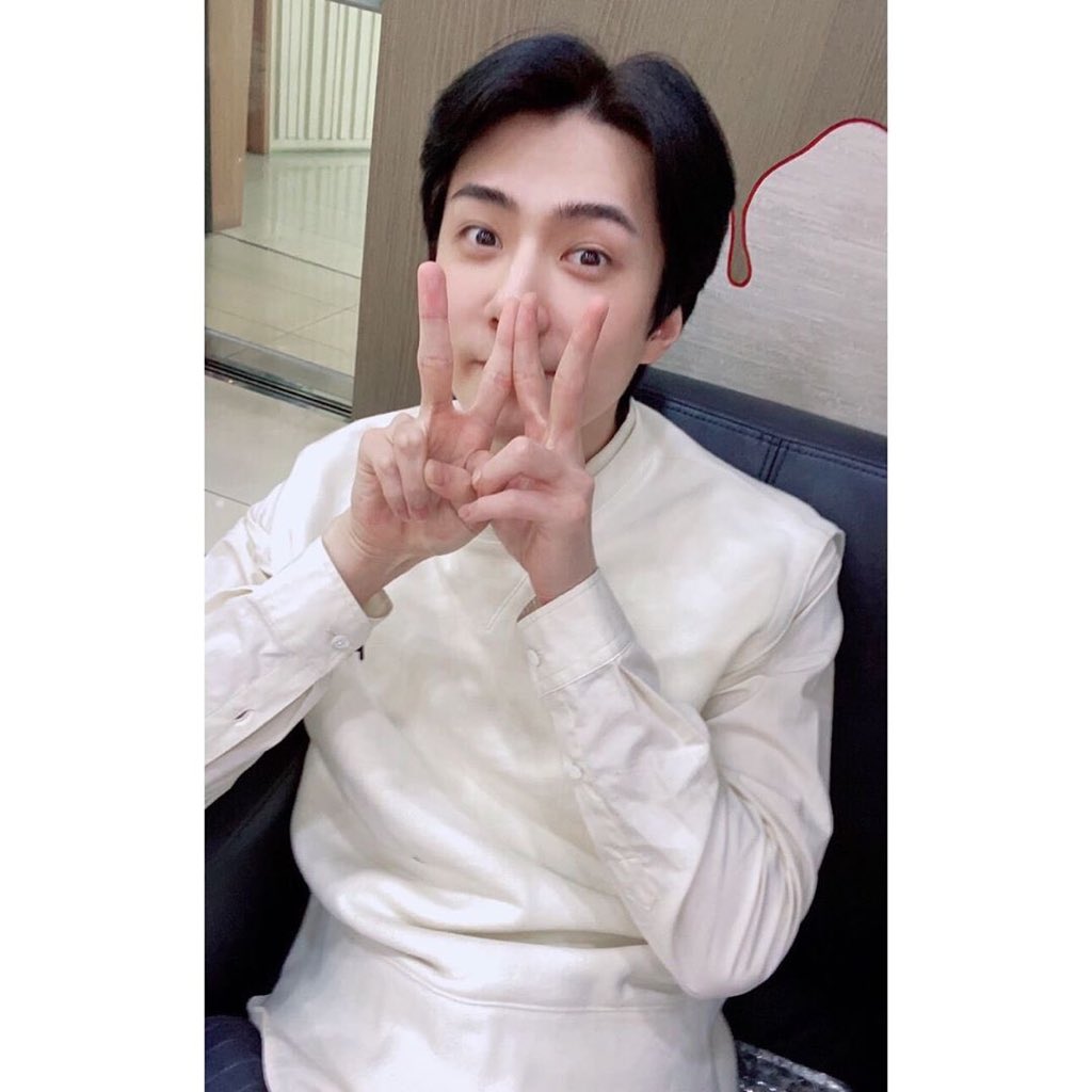 뺨 tweet media