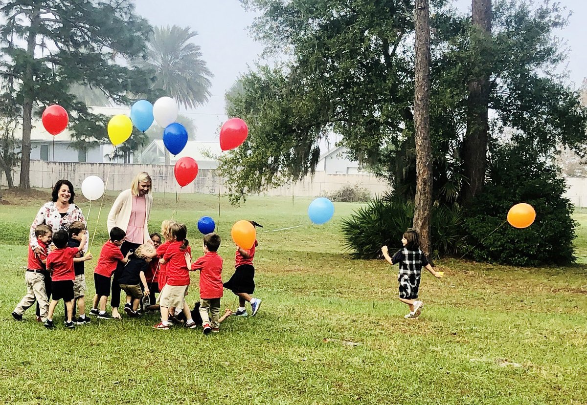SEA_Today's tweet photo. Small school, small class sizes, low student:teacher ratio,  a beautiful outdoor campus on Lake Brantley, academic excellence and the Kind Zone make SEA the perfect place to start your school journey. Come to our sneak peek, July 22nd@3:30pm. RSVP deiger@sweetwaterepiscopal.org https://t.co/th3RCXQOGE