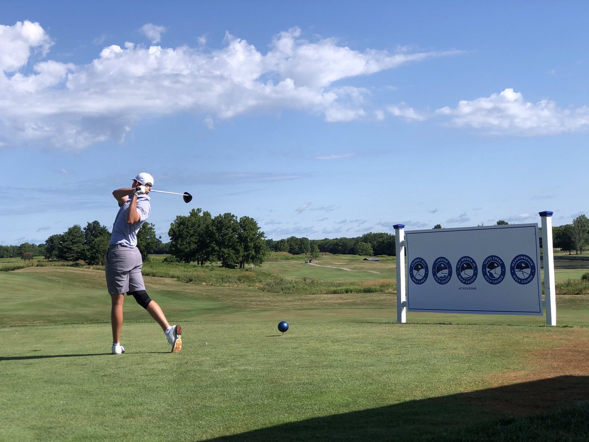 Impressive week for the <a href="/MSUEagles/">Morehead State Athletics</a> in <a href="/Playgolflex/">Play Golf Lex</a> City Championship. <a href="/coopercollins99/">Cooper Collins</a> -8 in 2nd.  Top 5 for @joe_muschong at -4