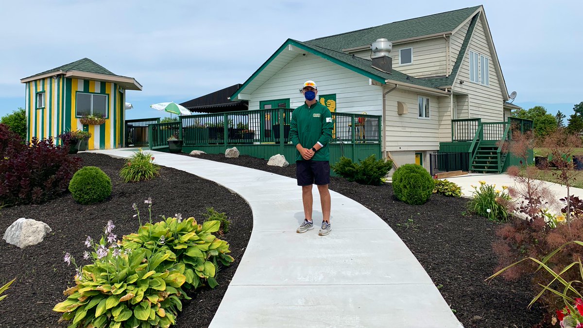 Hey #SaintsNation - did you know as a full-time student you can golf for #free at the College’s course? Alumni get great discounts too! 

Just off the 401, <a href="/woodlandhills15/">Woodland Hills Golf Course</a> is a great place to enjoy the game. Call them today to book a tee time ⛳️ 519-975-4653