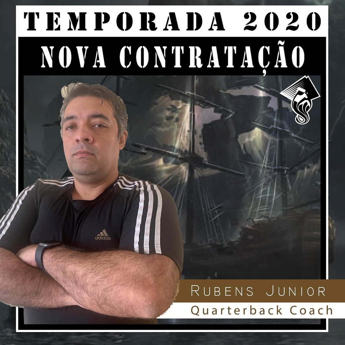 corsarios_fa's tweet photo. REFORÇO 2020
Rubens Junior, o Coach Juninho!
Ele atuará como Treinador de Quarterbacks, somando experiência e conhecimento de jogo ao ataque pirata.
Seja bem vindo à bordo Coach Juninho!
#corsariosallblacks
#futebolamericanobrasil
#spflbrasil
#fepafa https://t.co/w1i9K1hYDT