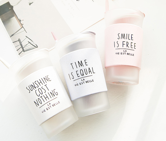 subtlestore's tweet photo. เปิดพรี 🍑แก้วน้ำ

ปริมาตร 400 ml วัสดุเป็นแก้วน้า 3 สี 3 แบบ สามารถใส่ได้ทั้งน้ำร้อน น้ำเย็นค่า มีฝาปิด,ช้อน,หลอด แถมให้ด้วยนะเออ คุ้มมากๆ 

สี: ขาว ชมพู ฟ้า
ราคา: 190 บาท 
ค่าส่ง: 30 บาท

สนใจ DM ได้เลยค่าา
#HowtoPerfect #howtoperfact #พรีออเดอร์ https://t.co/GF4sWhxNT3