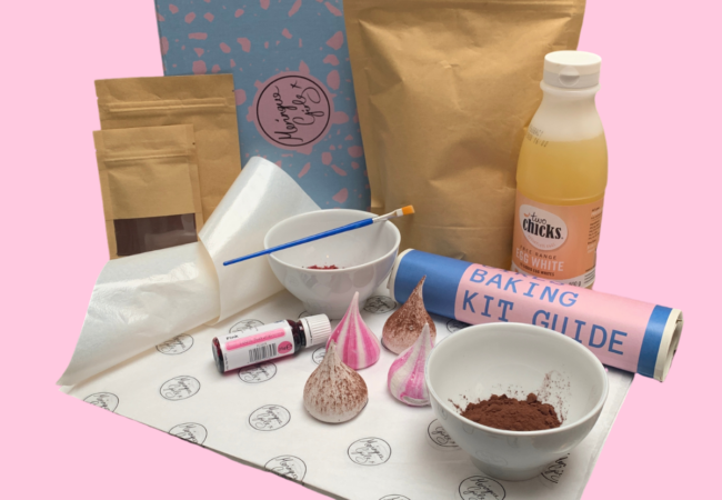 2chicksproducts's tweet image. Our friends @Meringue_Girls have created a super cute meringue #bakingkit featuring @twochicksproducts. It comes with everything you need to make delicious #meringues at home, perfect for anyone who fancies upping their #baking game! meringuegirls.co.uk/shop/meringue-…