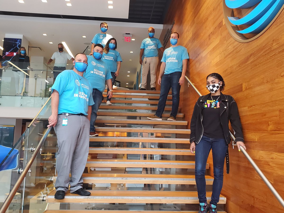 amaimone4's tweet photo. The Beantown Ballers are ready to go. @ATT is always a leader at innovation and the Virtual Sales Experience will be just another example. #SessionInProgress #OurNe @AROD3751 @pnixnix @keroninc https://t.co/wr5WM7C4pu
