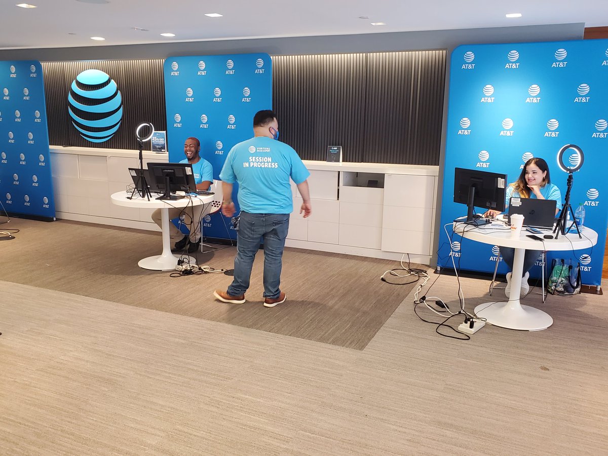 amaimone4's tweet photo. The Beantown Ballers are ready to go. @ATT is always a leader at innovation and the Virtual Sales Experience will be just another example. #SessionInProgress #OurNe @AROD3751 @pnixnix @keroninc https://t.co/wr5WM7C4pu